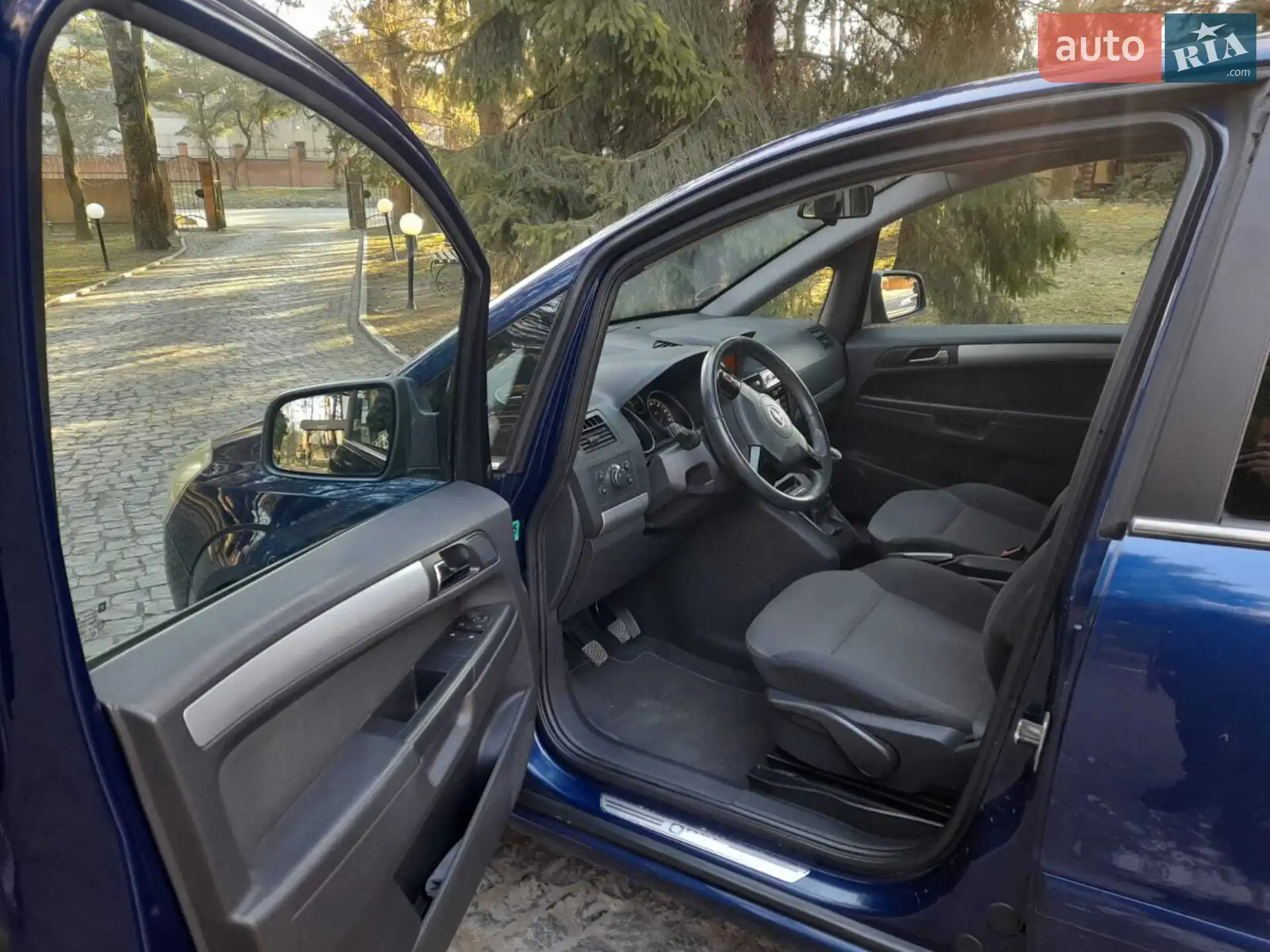 2010 Opel Zafira - мініатюра 12