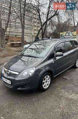Минивэн Opel Zafira 2013 в Черкассах