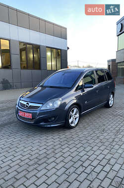 Минивэн Opel Zafira 2009 в Ровно