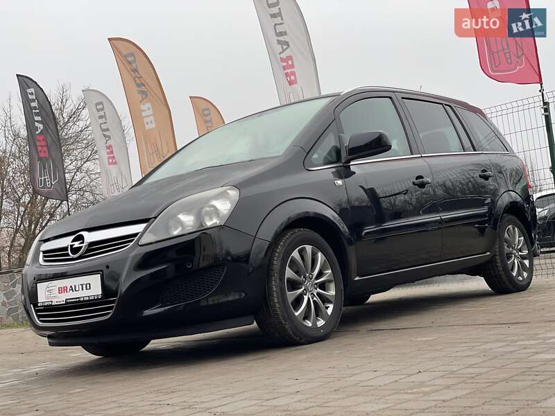 Минивэн Opel Zafira 2010 в Бердичеве фото 2 Минивэн Opel Zafira 2010 в Бердичеве