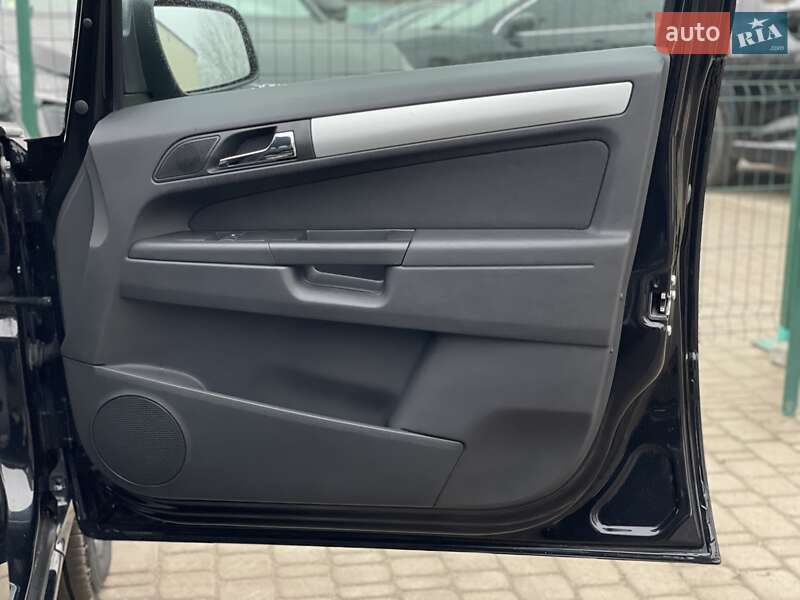 Минивэн Opel Zafira 2010 в Бердичеве фото 33 Минивэн Opel Zafira 2010 в Бердичеве