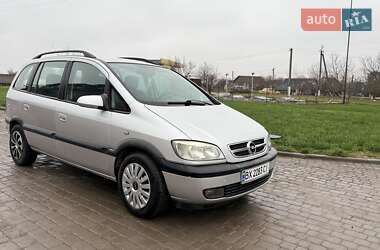 Минивэн Opel Zafira 2003 в Теофиполе