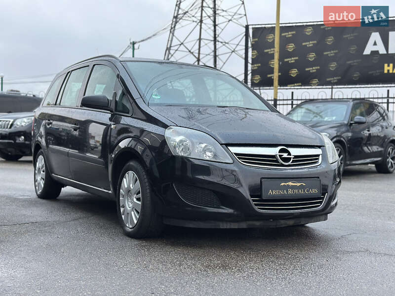 Мінівен Opel Zafira 2010 в Харкові