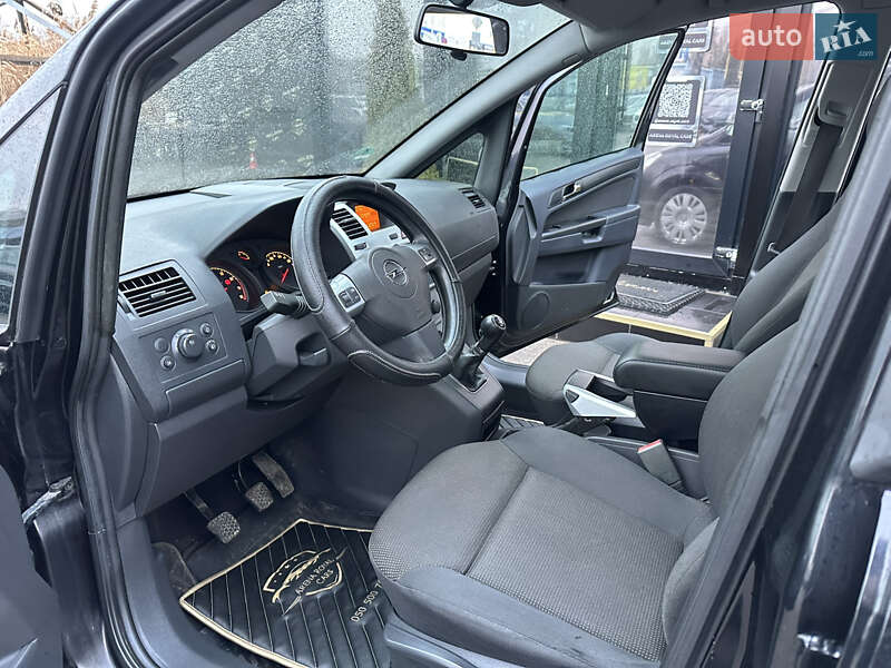 Мінівен Opel Zafira 2010 в Харкові