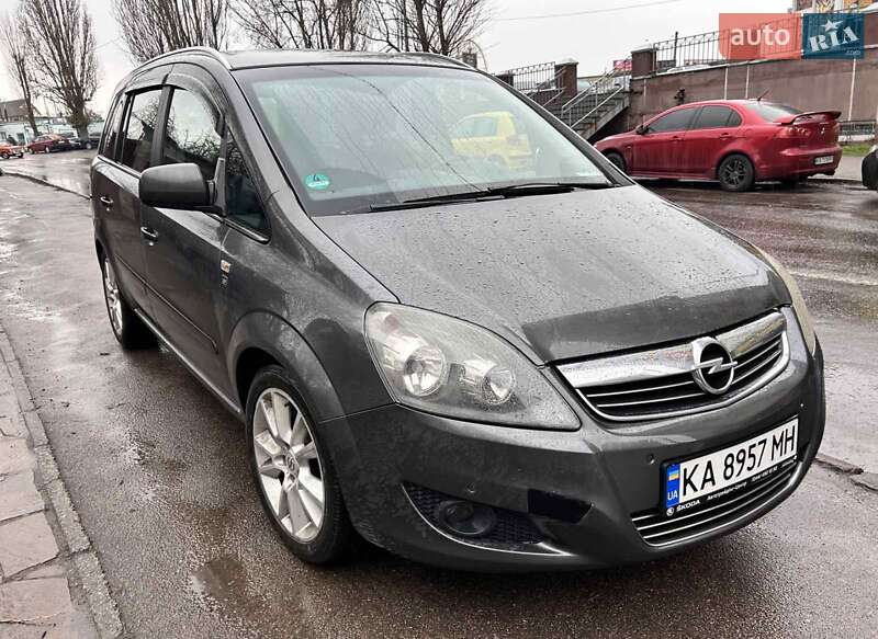 Opel Zafira 2010