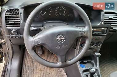 Мінівен Opel Zafira 2003 в Богуславі