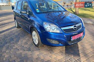 Минивэн Opel Zafira 2009 в Броварах