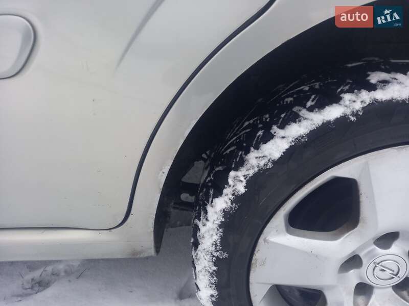 Минивэн Opel Zafira 2005 в Ромнах