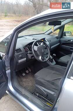 Минивэн Opel Zafira 2007 в Тростянце