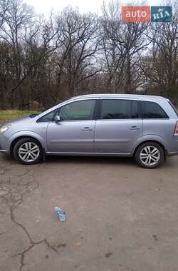 Минивэн Opel Zafira 2007 в Тростянце