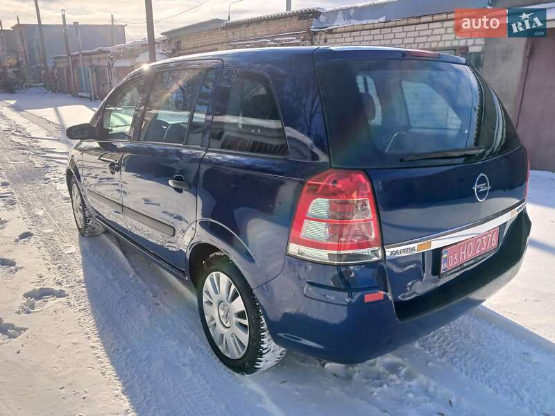 Минивэн Opel Zafira 2009 в Броварах