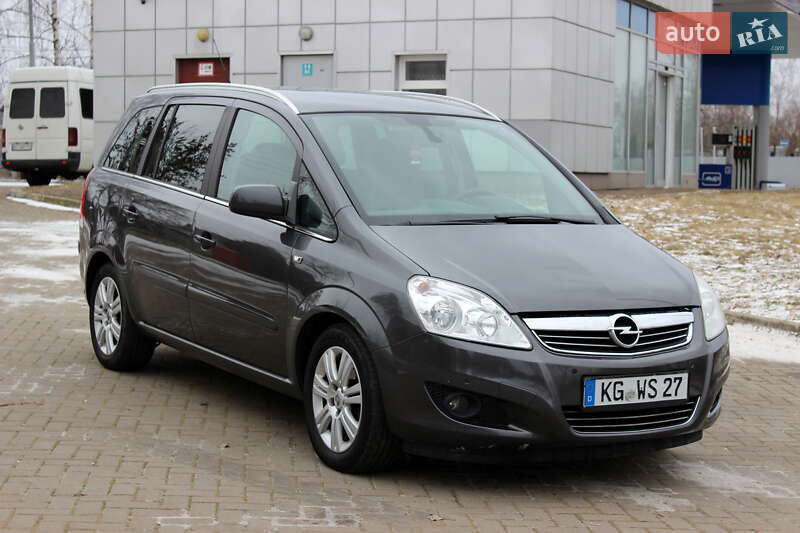Мінівен Opel Zafira 2010 в Львові