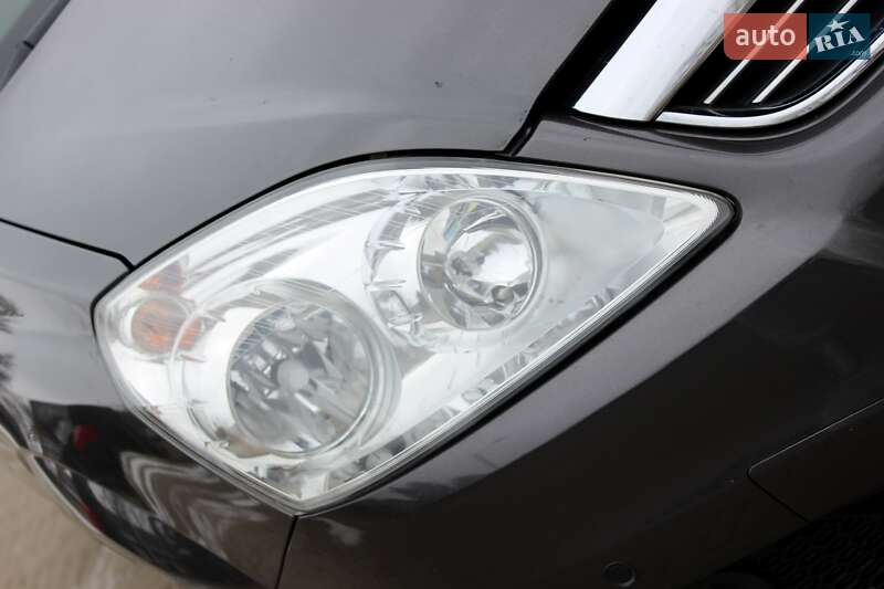 Мінівен Opel Zafira 2010 в Львові