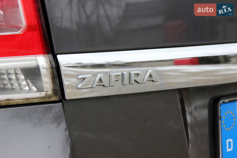 Мінівен Opel Zafira 2010 в Львові