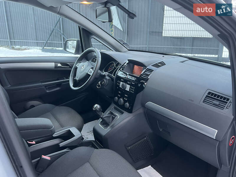 Мінівен Opel Zafira 2013 в Вінниці