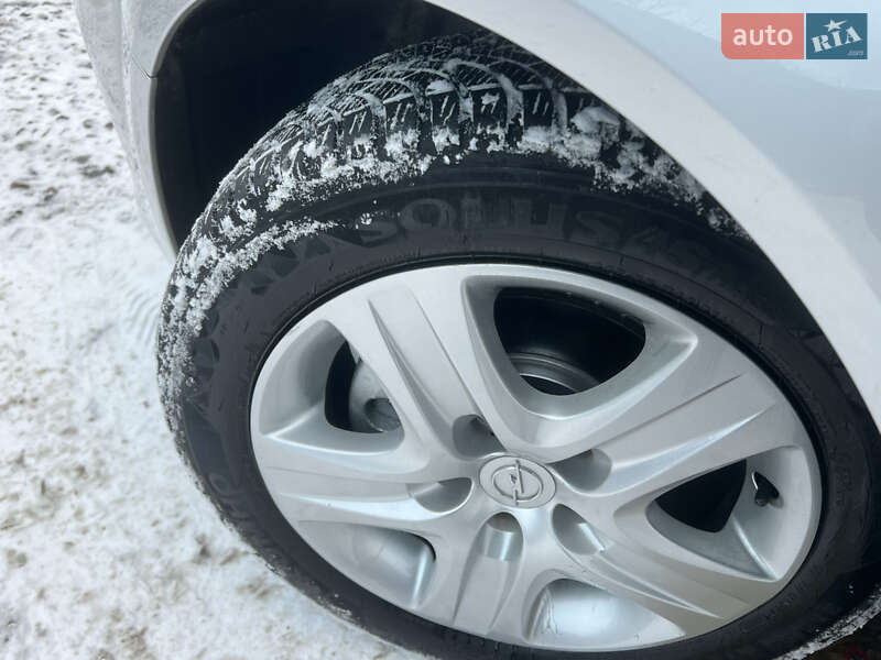 Мінівен Opel Zafira 2013 в Вінниці