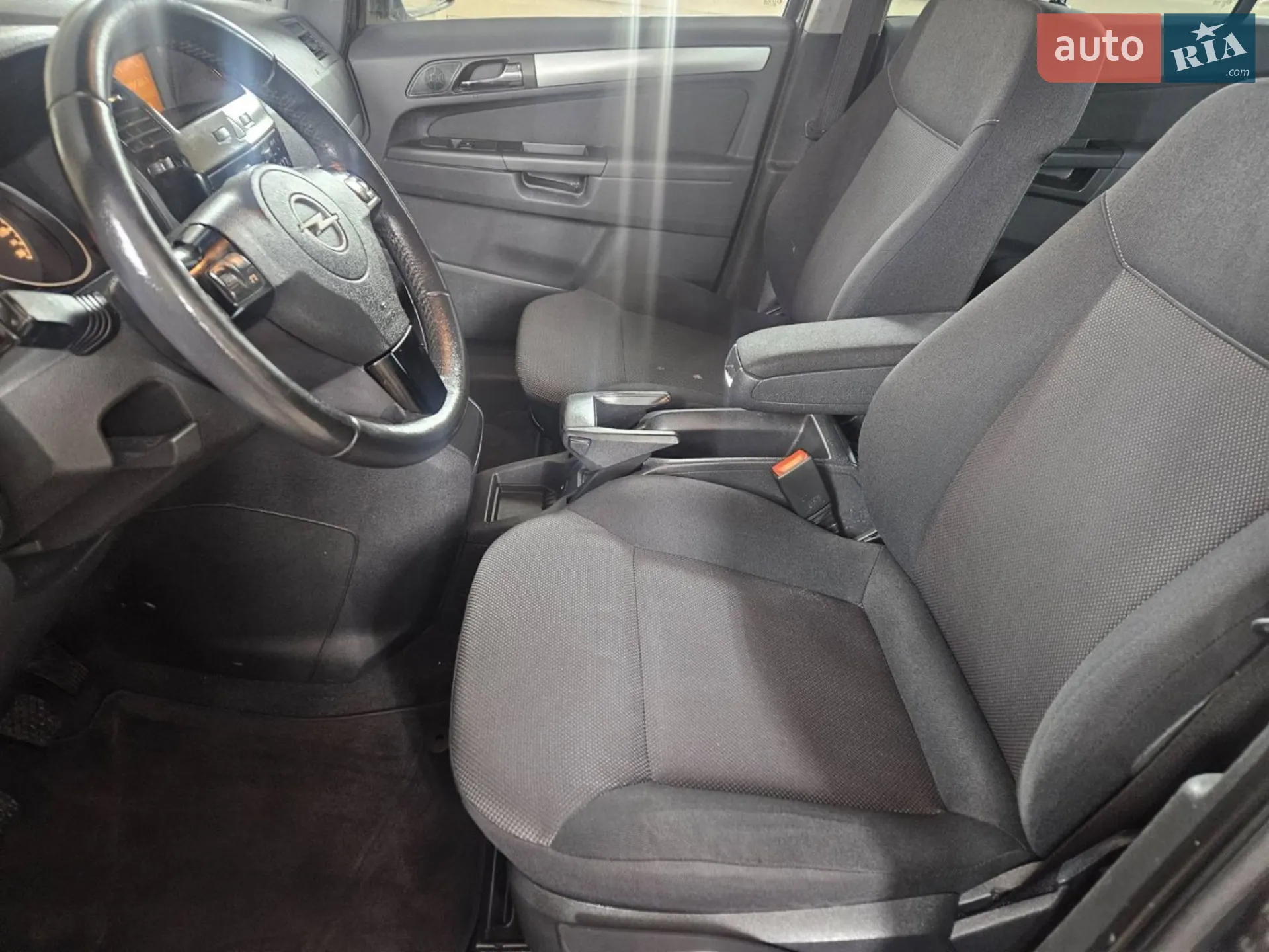 2010 Opel Zafira - мініатюра 13