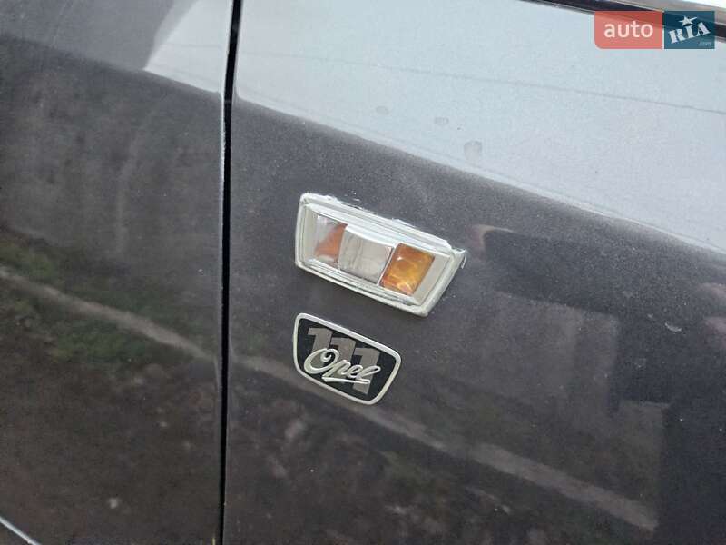 Минивэн Opel Zafira 2010 в Виннице