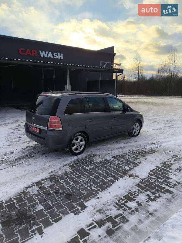 Мінівен Opel Zafira 2005 в Любомлі