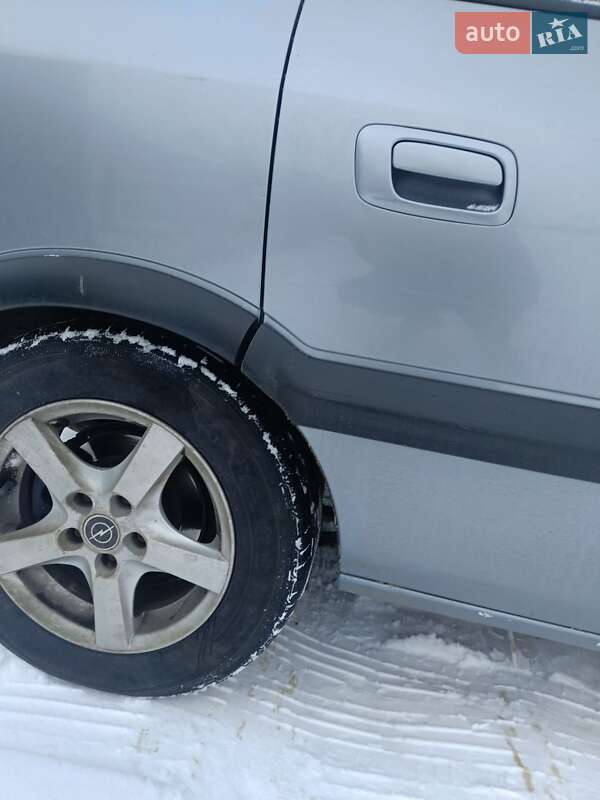 Мінівен Opel Zafira 2003 в Березному