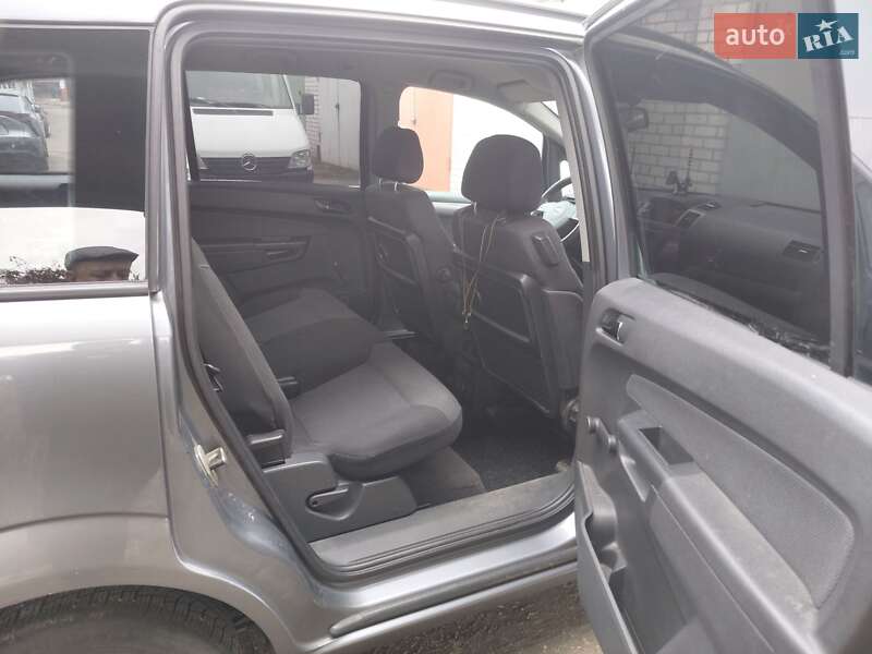 Минивэн Opel Zafira 2007 в Кременчуге