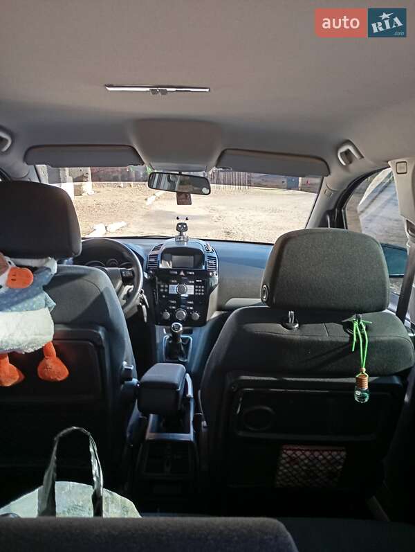 Мінівен Opel Zafira 2010 в Львові