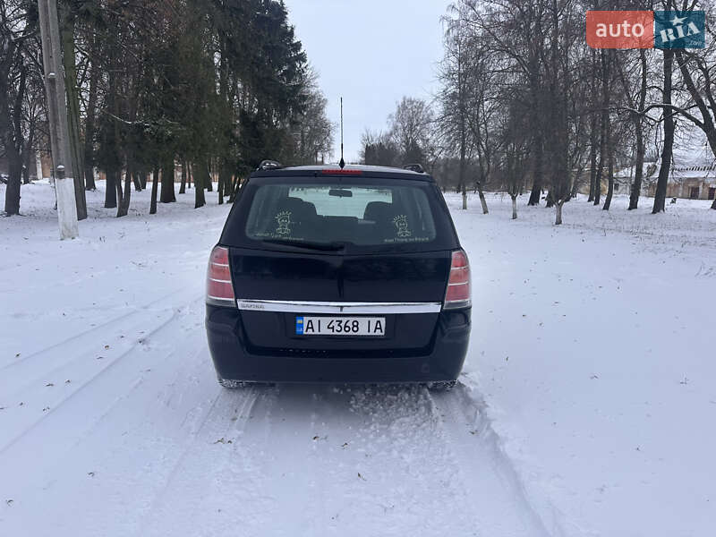 Минивэн Opel Zafira 2006 в Бобровице