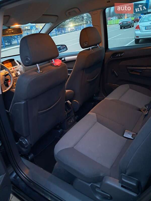 Минивэн Opel Zafira 2007 в Прилуках