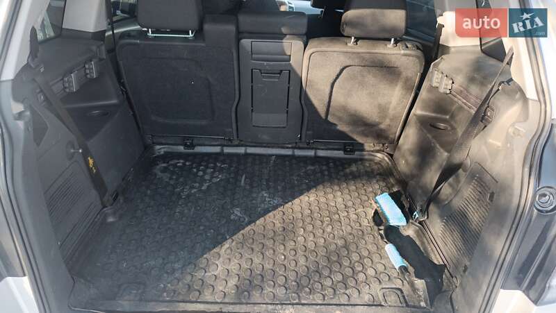 Мінівен Opel Zafira 2005 в Острозі