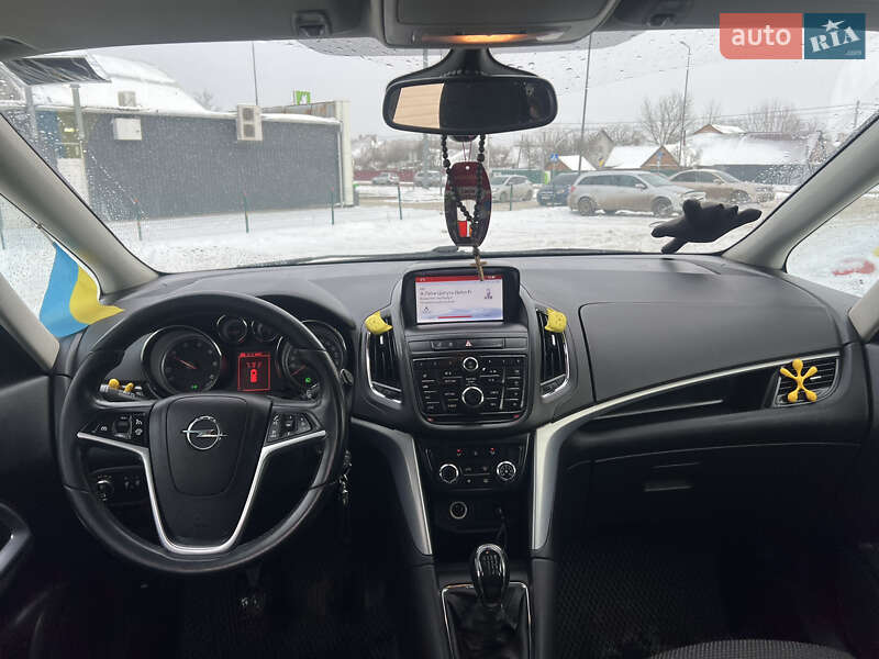 Минивэн Opel Zafira 2014 в Житомире