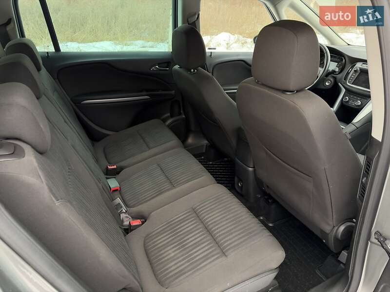 Мінівен Opel Zafira 2017 в Луцьку