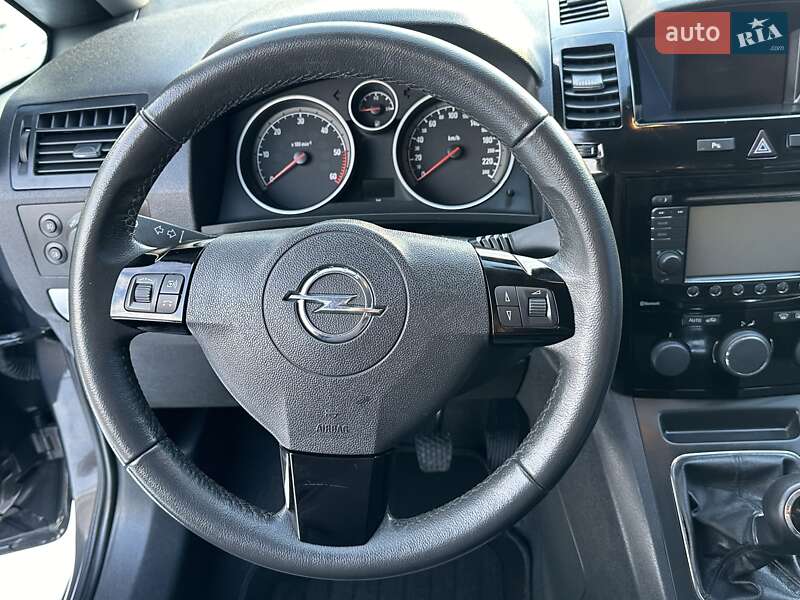 Мінівен Opel Zafira 2014 в Рівному