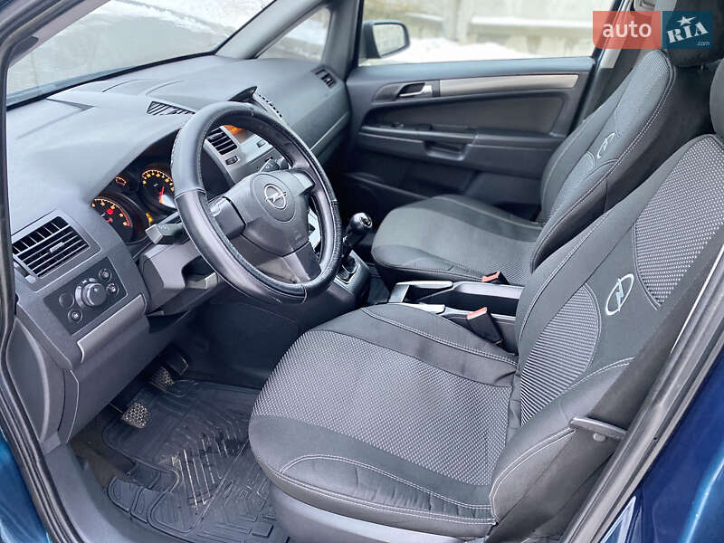 Минивэн Opel Zafira 2007 в Белой Церкви