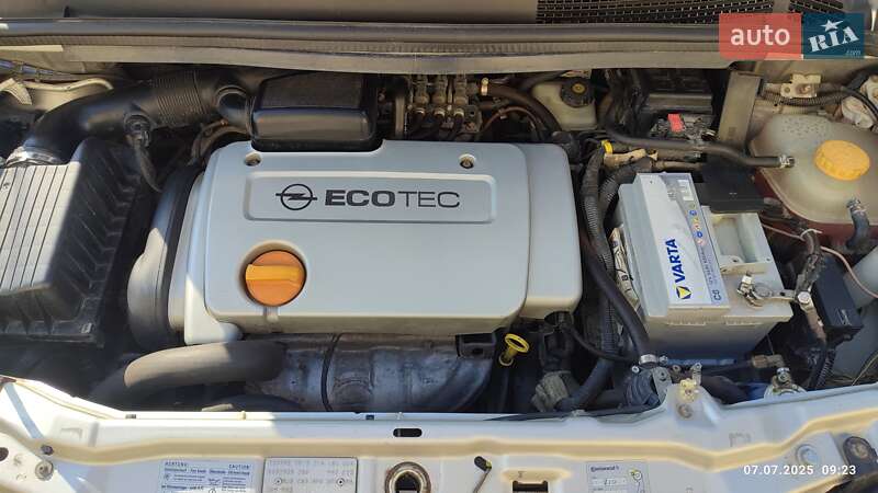 Мінівен Opel Zafira 2004 в Тернополі