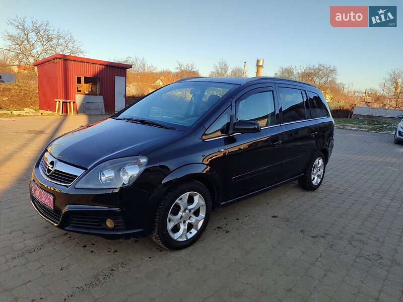 Минивэн Opel Zafira 2005 в Дрогобыче