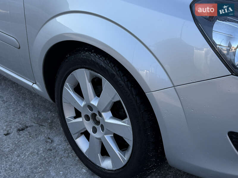 Минивэн Opel Zafira 2014 в Луцке фото 28 Минивэн Opel Zafira 2014 в Луцке