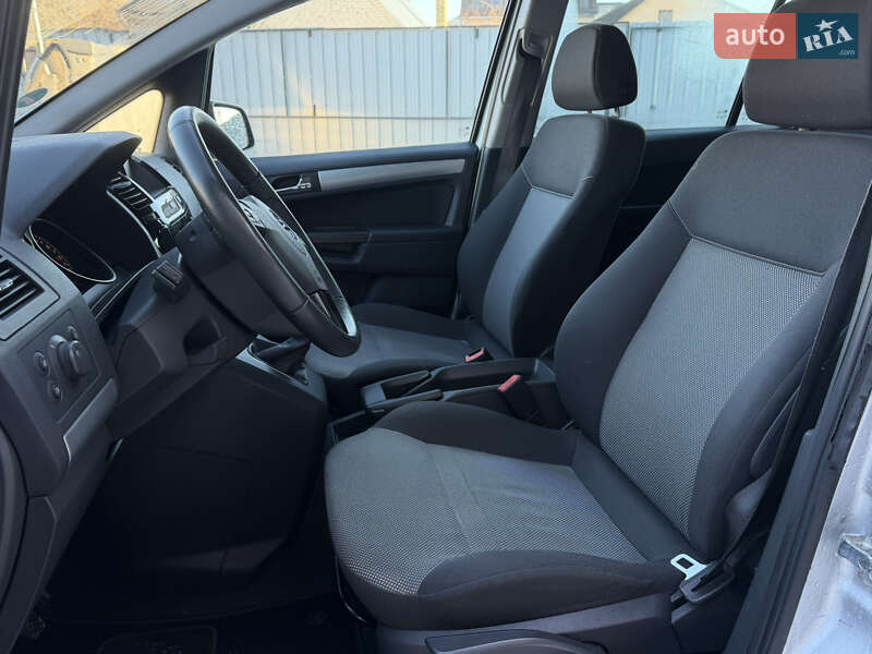 Минивэн Opel Zafira 2014 в Луцке фото 44 Минивэн Opel Zafira 2014 в Луцке