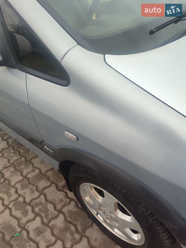 Opel Zafira 2000 Opel Zafira 2000