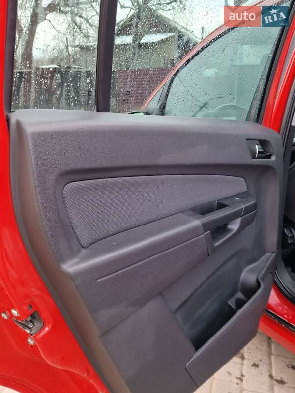 Мінівен Opel Zafira 2006 в Чернівцях фото 13 Мінівен Opel Zafira 2006 в Чернівцях