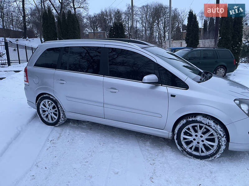 Минивэн Opel Zafira 2009 в Прилуках