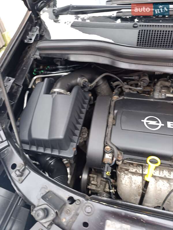 Минивэн Opel Zafira 2009 в Луцке фото 25 Минивэн Opel Zafira 2009 в Луцке