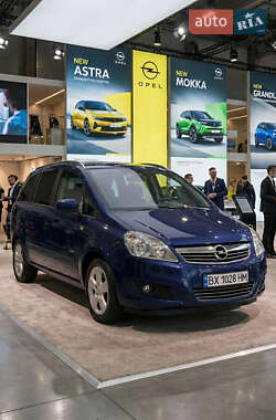 Минивэн Opel Zafira 2010 в Хмельницком