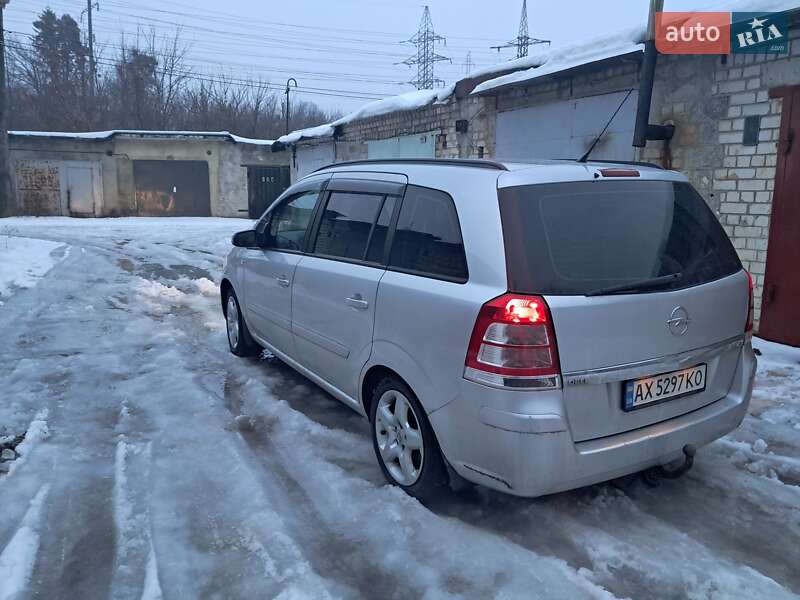 Минивэн Opel Zafira 2008 в Харькове фото 4 Минивэн Opel Zafira 2008 в Харькове