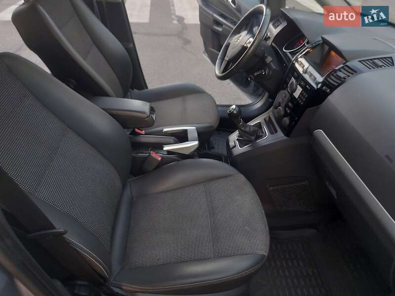 Минивэн Opel Zafira 2010 в Краматорске фото 15 Минивэн Opel Zafira 2010 в Краматорске
