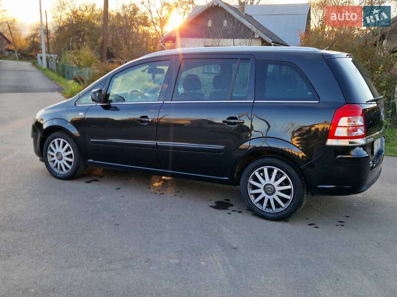 Мінівен Opel Zafira 2012 в Коломиї фото 21 Мінівен Opel Zafira 2012 в Коломиї