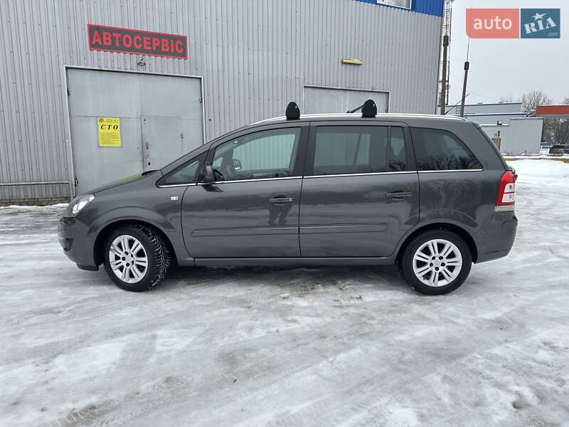 Минивэн Opel Zafira 2012 в Харькове фото 2 Минивэн Opel Zafira 2012 в Харькове