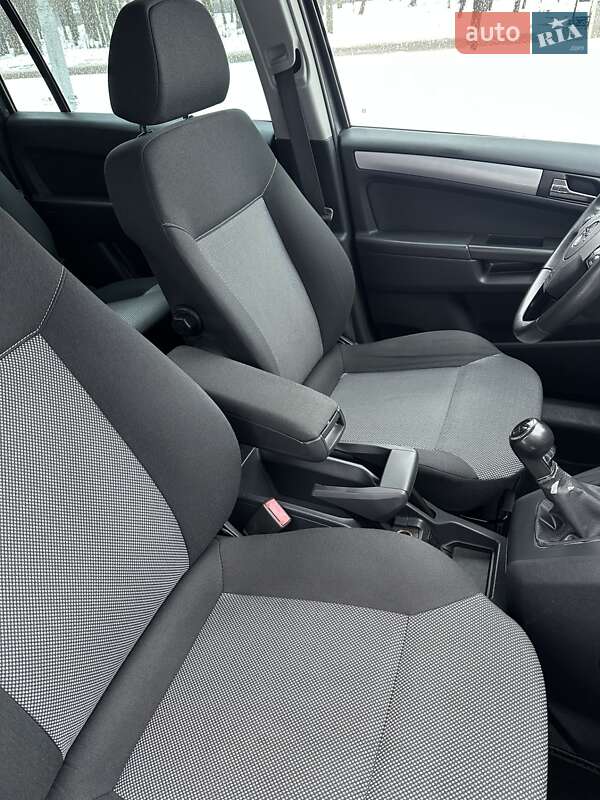 Минивэн Opel Zafira 2012 в Харькове фото 31 Минивэн Opel Zafira 2012 в Харькове