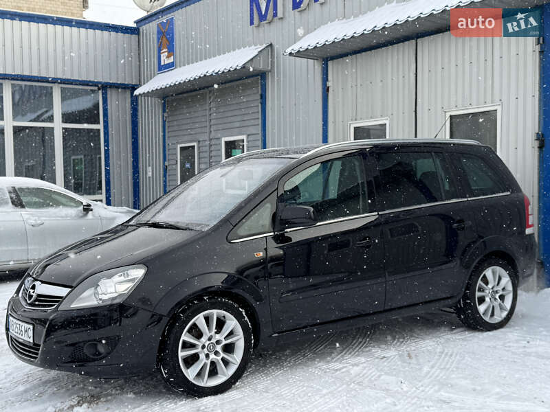 Минивэн Opel Zafira 2010 в Виннице