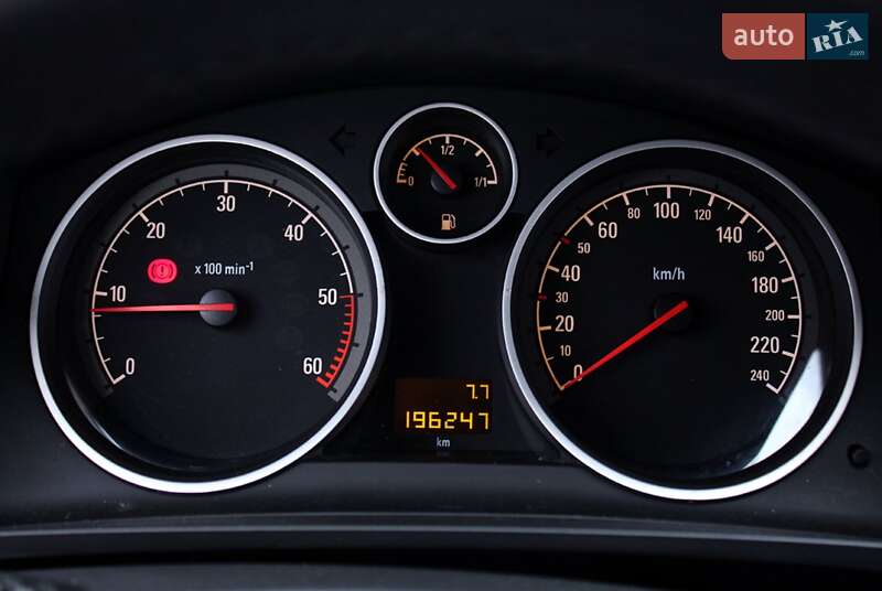 Минивэн Opel Zafira 2012 в Виннице