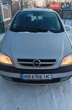 Мінівен Opel Zafira 2003 в Шаргороді